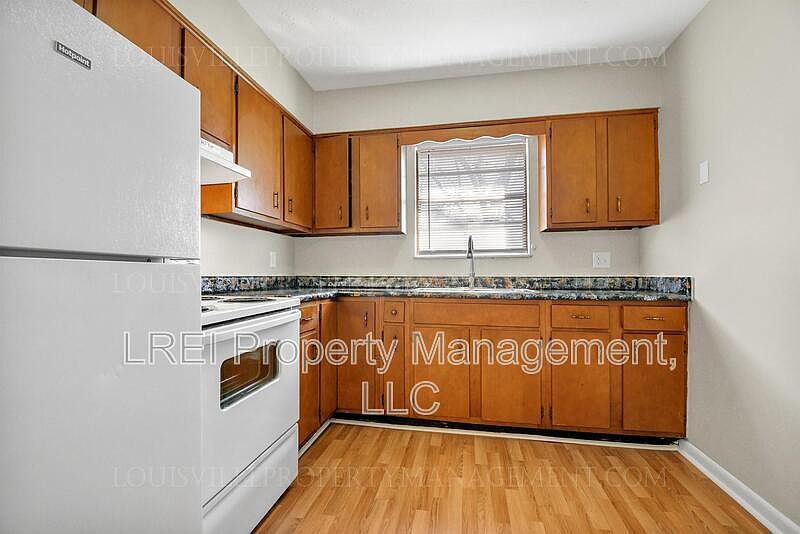 Ravenwood Apartments 160103 Gagel Avenue 2 1603 Gagel Ave