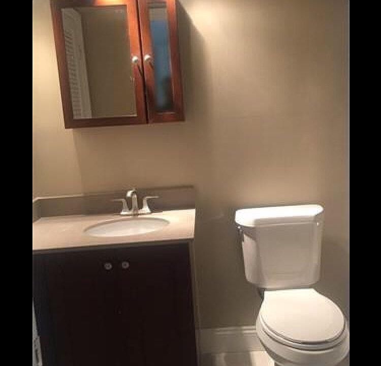 1st image of 4411 NE 19th Ter