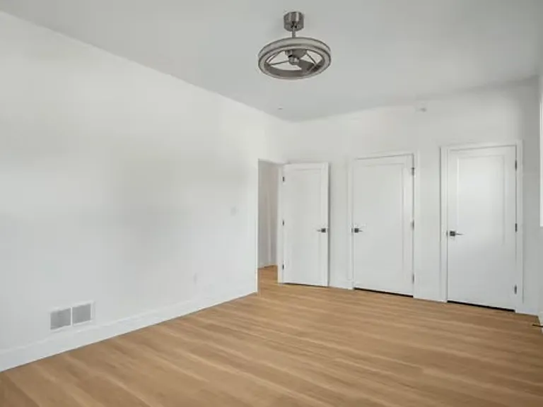 1309 N Bridge St — Photo 37
