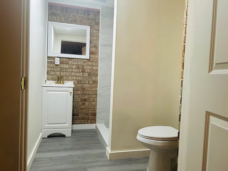 1643 Holborn Ct — Photo 6