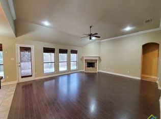 325 Maggie Cir, Flint, TX 75762