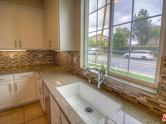 4th image of 12513 Heritage Springs Dr