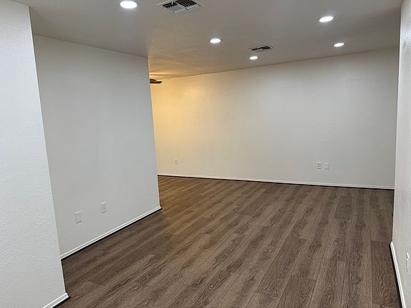 5th image of 385 Anna Cir APT B