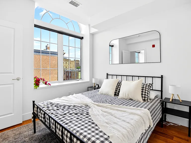 Clearfield Lofts — Photo 18