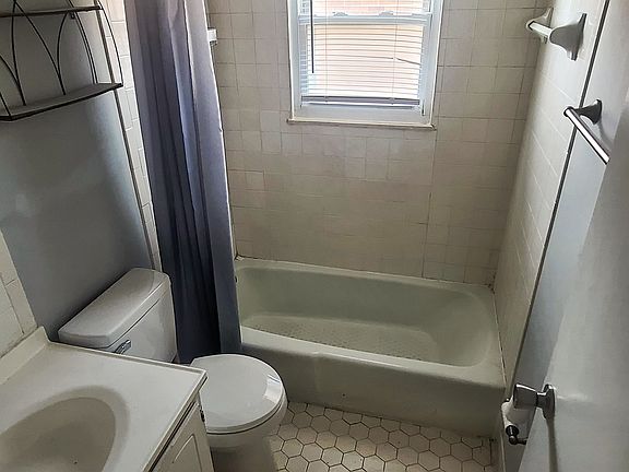 5th image of 1519 Steadmantown Ln APT 1