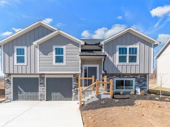 4109 SE Adams Dr, Blue Springs, MO 64014