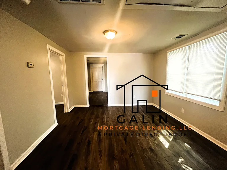 1330 Golden St — Photo 5