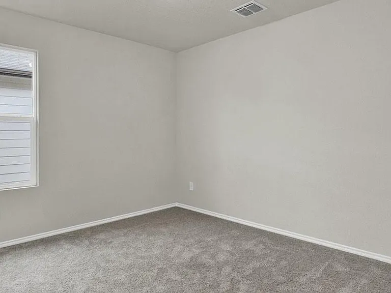 6008 Roderick Dr — Photo 7