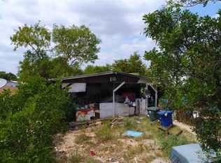 1416 E Kearney St, Laredo, TX 78040