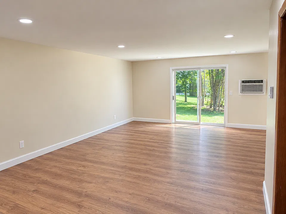 282 Ballston Ave #8