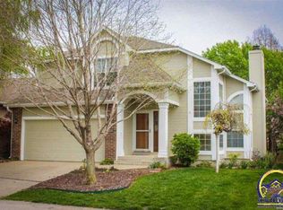 3504 SW Willow Brook Ln, Topeka, KS 66614
