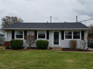 417 Essex Rd, Vermilion, OH 44089