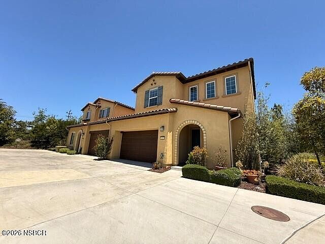 1st image of 629 Agapanthus Way