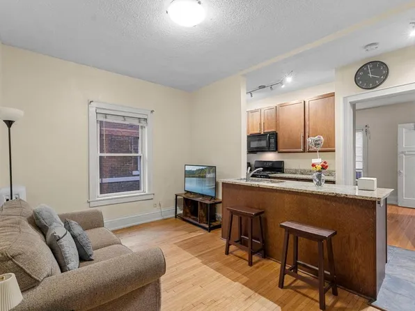2881 Irving Ave S Unit 1, Minneapolis, MN 55408
