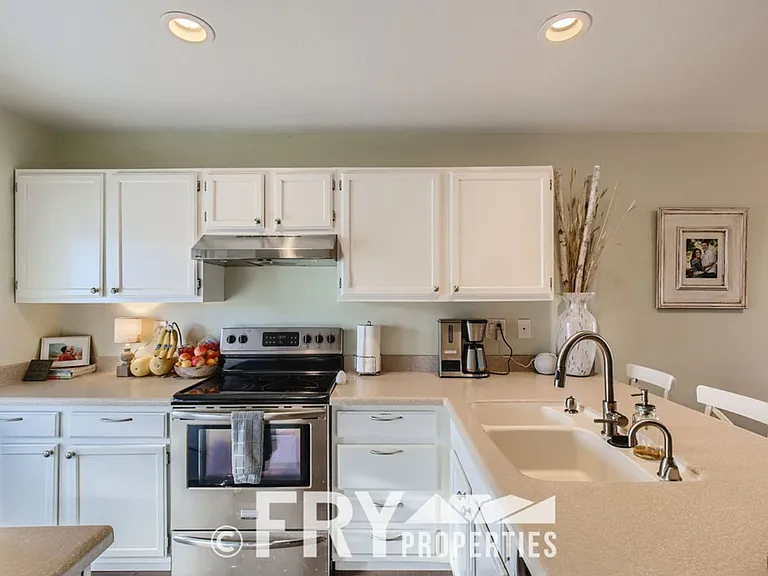 8523 Union Cir — Photo 11