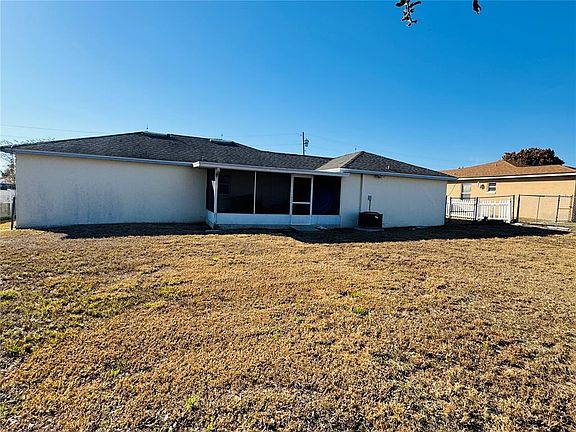 2nd image of 6020 Lake Ruth Dr E