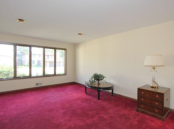 3rd image of 7948 Country Club Ln