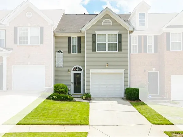 429 Lantern Wood Dr, Scottdale, GA 30079