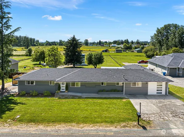 9706 Vickery Avenue E, Tacoma, WA 98446