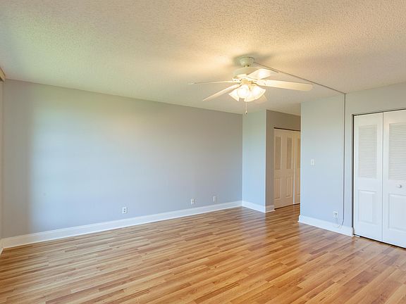 3rd image of 6108 Coral Lake Dr #108