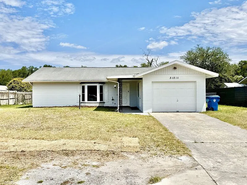 Building Photo - 31211 Stoney Brook Dr