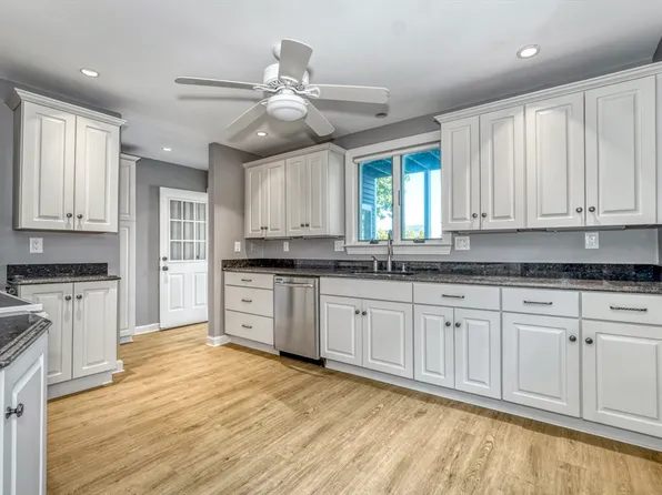 29-31 Fenwick St, Somerville, MA 02145