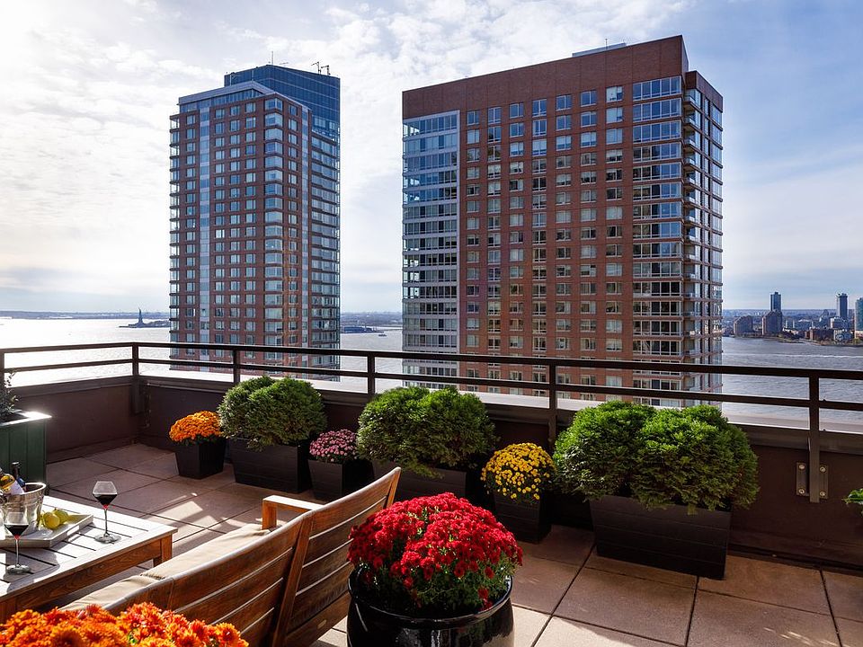 1st image of 20 West St APT 23D