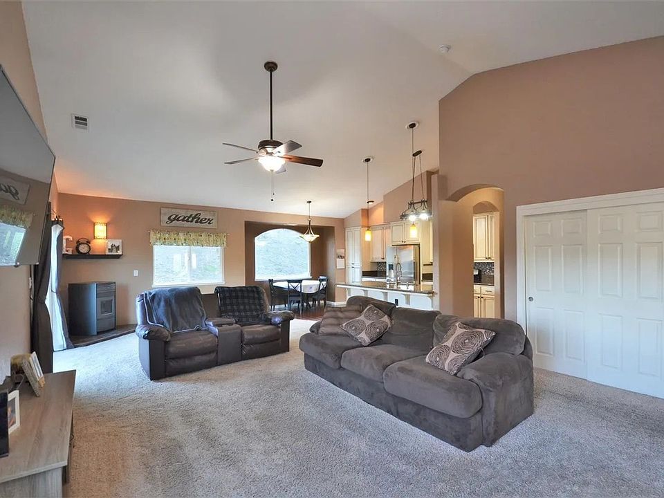 2nd image of 17151 Upper Starr King Dr