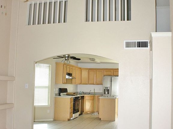 4th image of 3725 Tierra Zafiro Dr