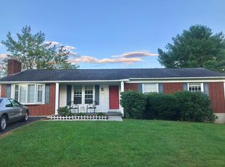 1028 Sylvatus Hwy, Hillsville, VA 24343