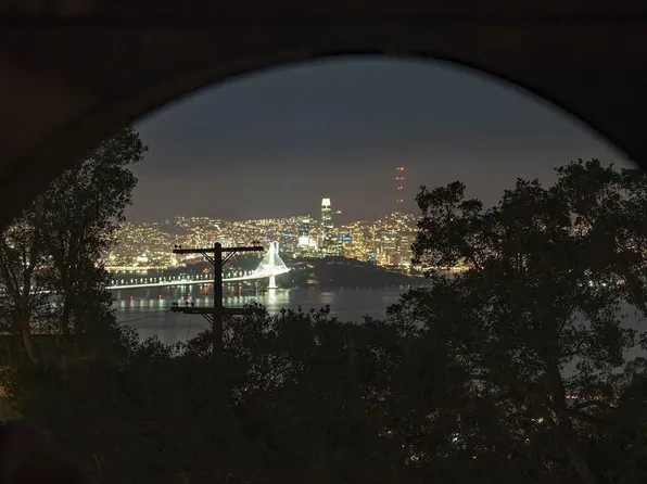 1112 Sterling Ave, Berkeley, CA 94708