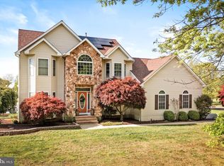 7 Country House Way, Columbus, NJ 08022