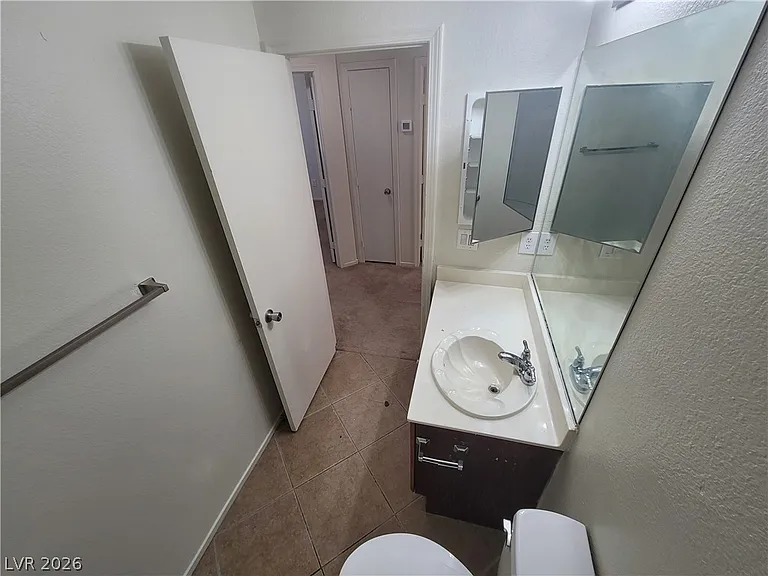 3665 Remington Grove Ave — Photo 45