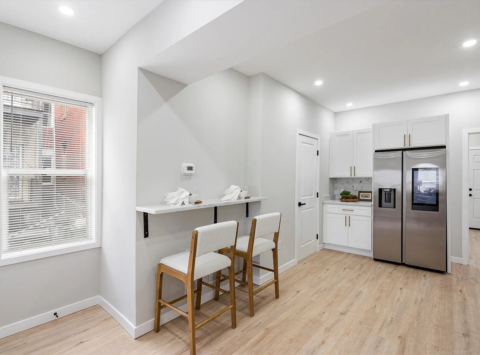5 bed, 3.5 bath, 2227 sqft, $2,789 — Photo 4