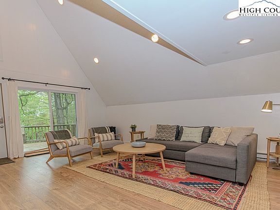 4th image of 205 Spring Branch Road