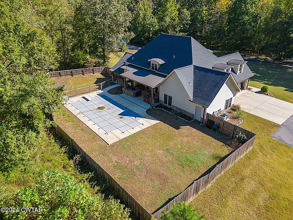 5th image of 85 Whispering Hills Dr