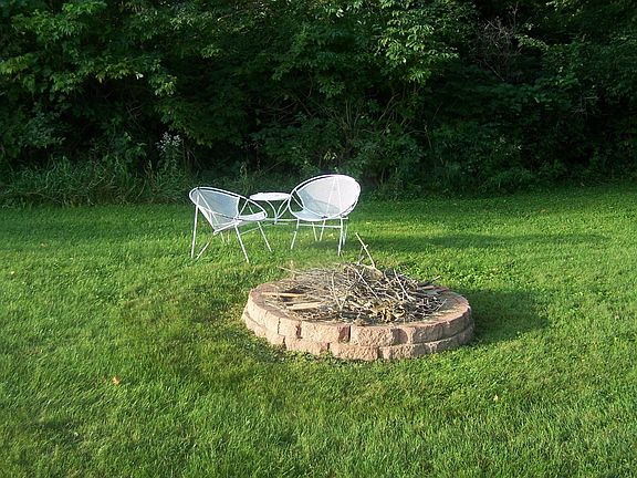 1  Acre Lot w/Fire Pit
