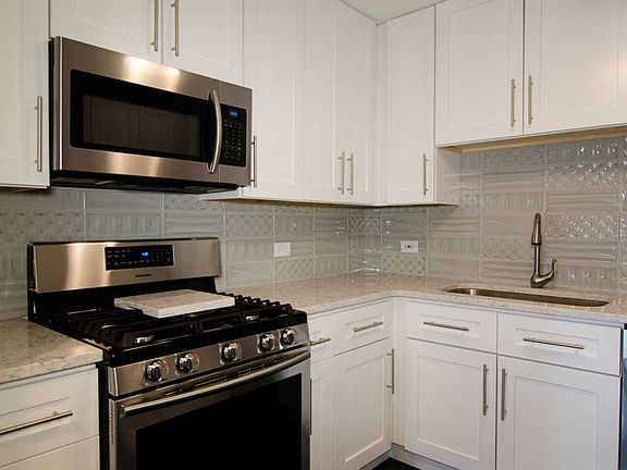 3rd image of 57 E Hattendorf Ave APT 307