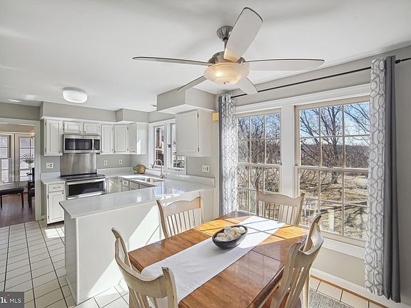 4th image of 14920 Meanderwood Ln