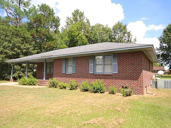 3rd image of 640 Terrace Dr