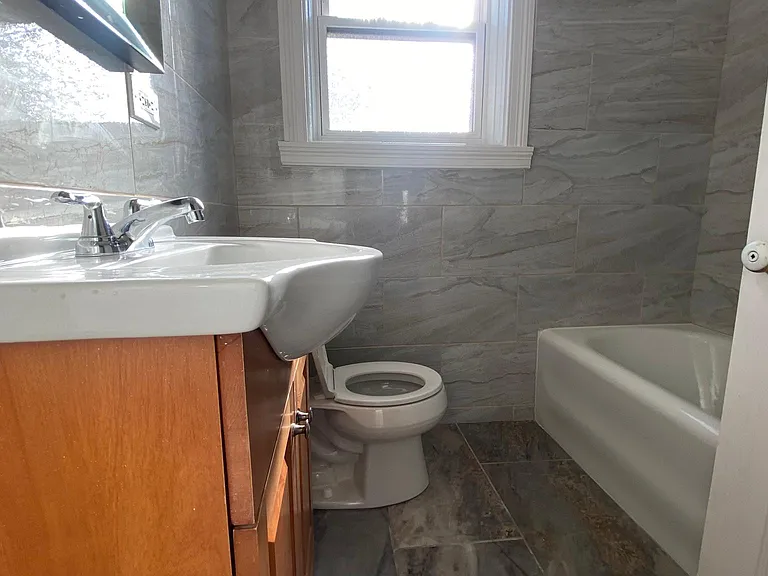 5739 N Francisco Ave #2 — Photo 20
