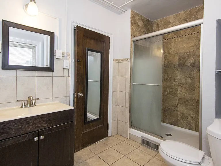 131 Hawley St — Photo 12