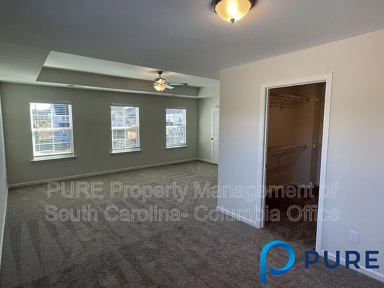 1433 Tamarind Ln — Photo 15