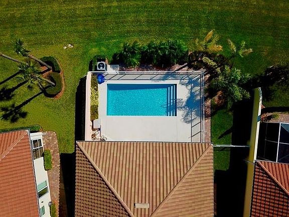 5th image of 5120 Formosa Cir
