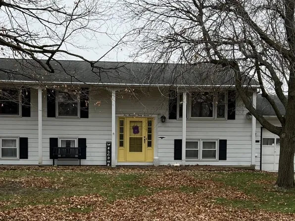 537 Beach St S, Kewanee, IL 61443