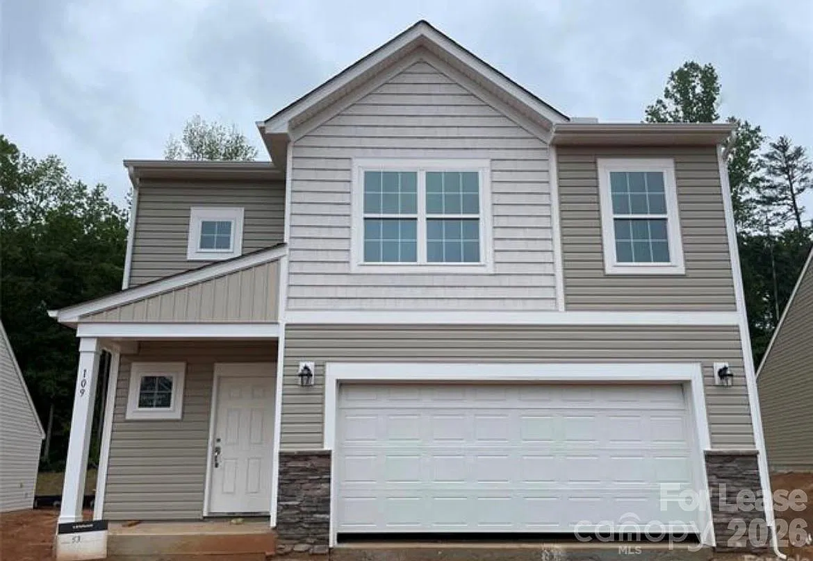 4 bed, 2.5 bath, 1956 sqft, $1,945 — Photo 1
