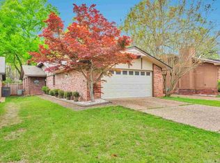 1402 Pickering Dr, Little Rock, AR 72211