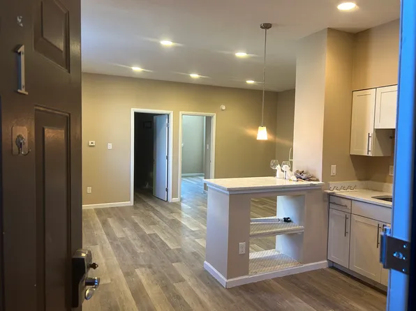 3449 Melwood Ave #1B, Pittsburgh, PA 15219