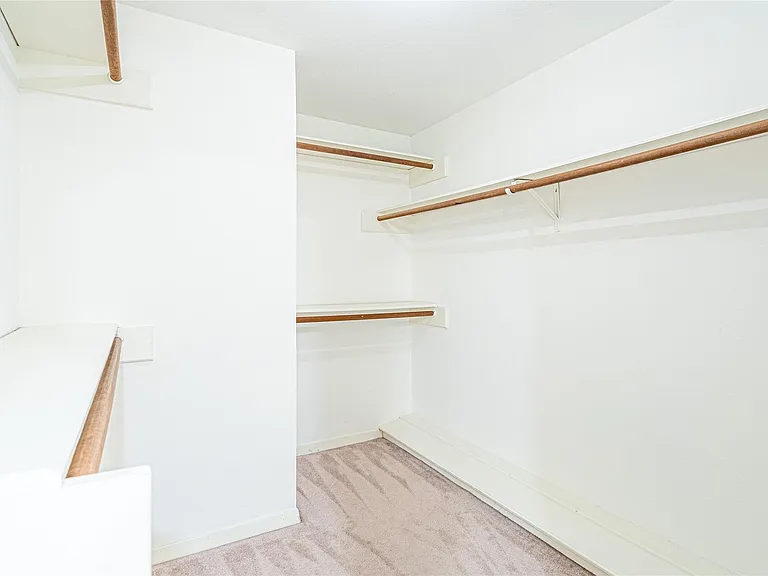 2306 Potomac Dr #B — Photo 13