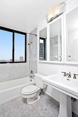 Rented by Mirador Real Estate | media 5